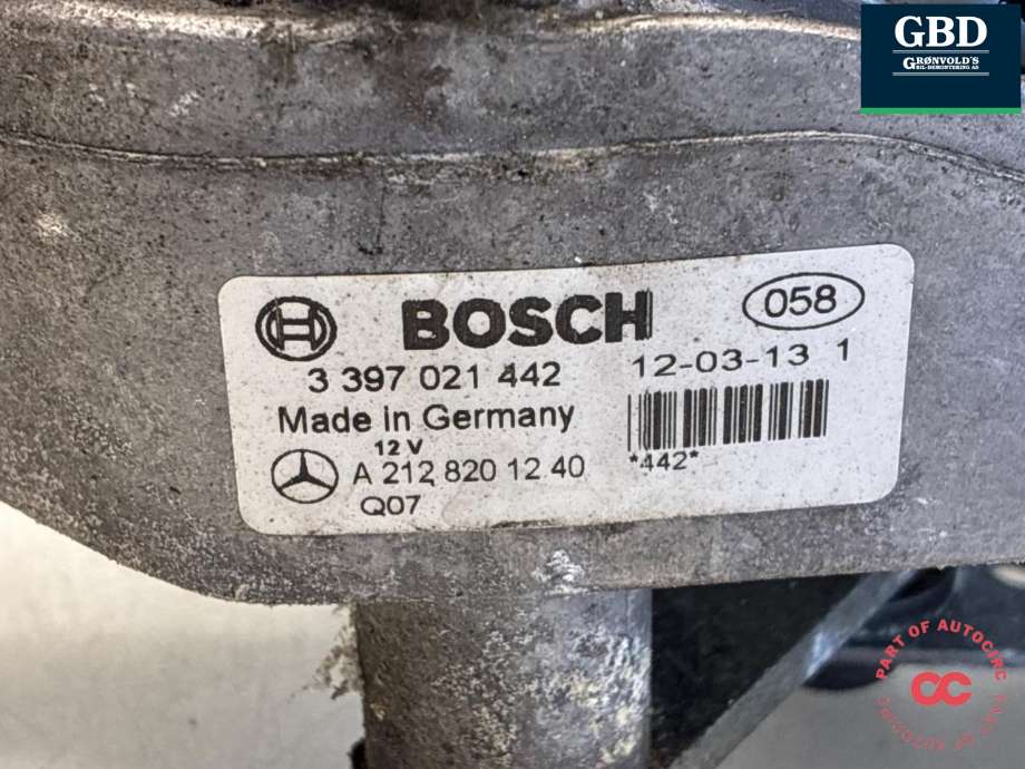 Viskermotor frontrute komplett m/overføring til Mercedes E-Klasse 2009-2013 (Fase 1) (W212) (W212) (A 212 820 12 40|)
