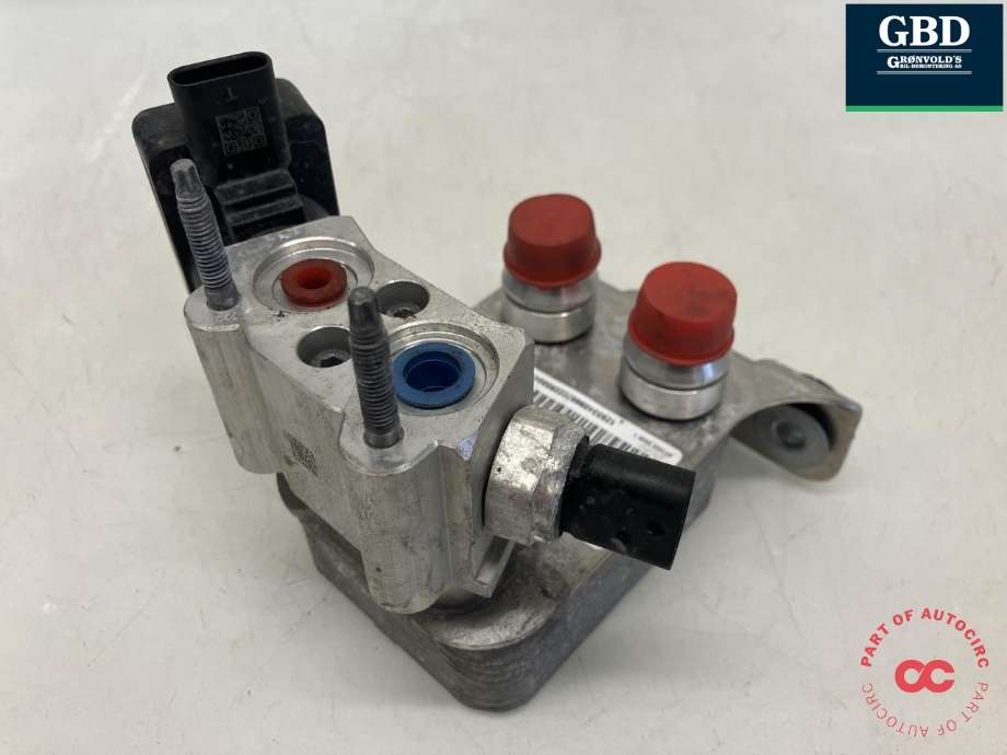 Aircondition diverse til Mercedes EQC 2019-->>  (MODINE|A 293 830 24 01|A 293 830 23 01|15284128)