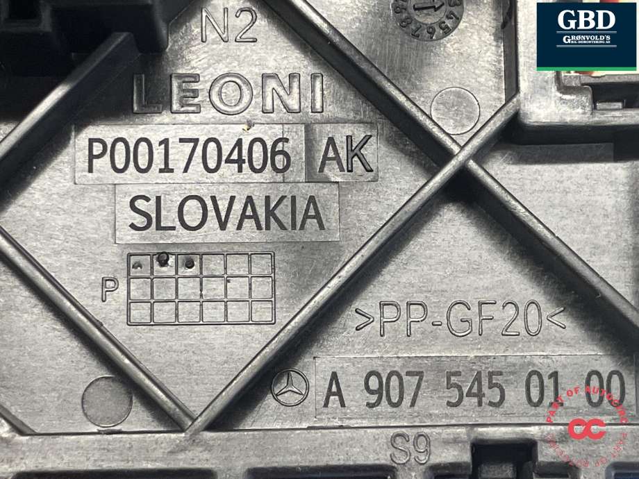 Sikringsboks motorrom til Mercedes Sprinter 2018-->> (907/910) (907/910) (A 907 540 62 40|A 907 540 63 40|A 907 545 01 00)