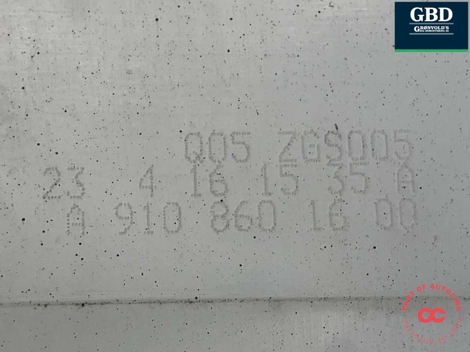 Spylertank foran til Mercedes Sprinter 2018-->> (907/910) (907/910) (A 910 860 16 00|Q05 ZGS005|)