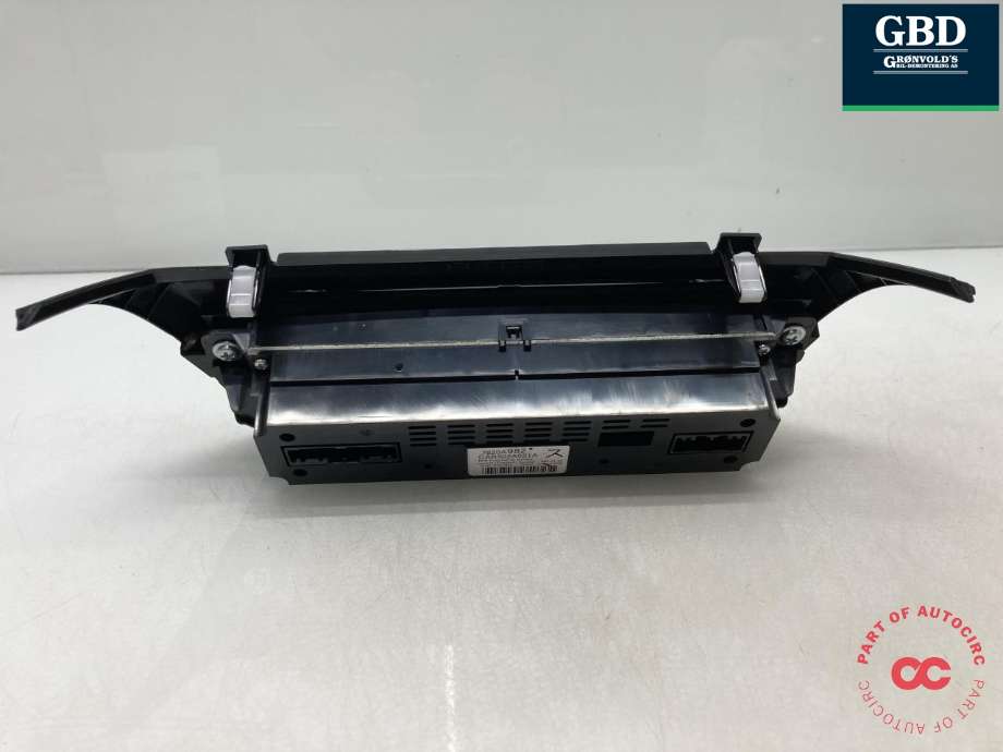 Varmeapparat betjening til Mitsubishi Eclipse Cross 2018-->>  (|7820A982)