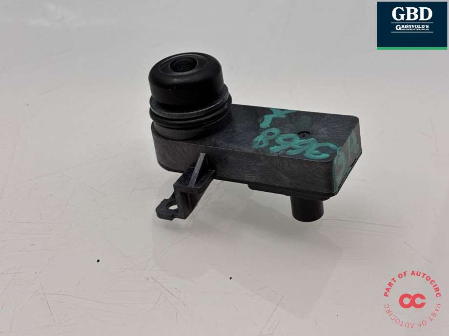 Parkeringskamera bak til Tesla Model Y 2021-2024 (Type I)  (1095949-00-E|)