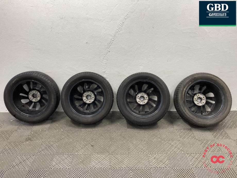 Hjulsett aluminium sommer til Suzuki SX4 S-CROSS 2013-->> (Type II)  (NOKIAN|HAKKA BLUE 3. PROD 2024|215/55R17|17X6.5J ET50)
