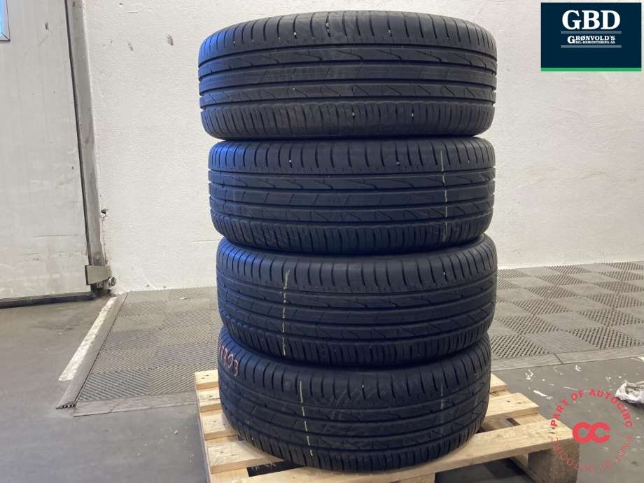 Hjulsett aluminium sommer til Suzuki SX4 S-CROSS 2013-->> (Type II)  (NOKIAN|HAKKA BLUE 3. PROD 2024|215/55R17|17X6.5J ET50)