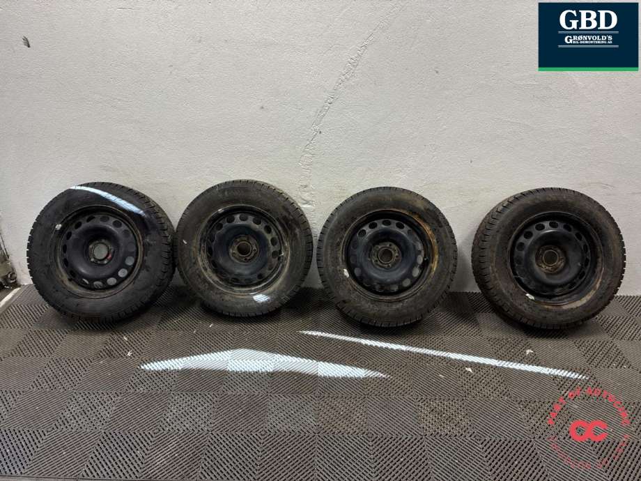 Hjulsett stål vinter til Opel Vivaro C, 2020-->> (NOKIAN TYRES PIGG|HAKKAPELIITTA C4)