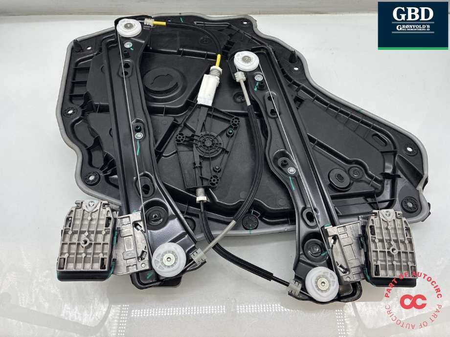 Ruteheis høyre bak til Tesla Model Y 2024-->> (Type II)  (2005481-00-A|2004635-00-A|)