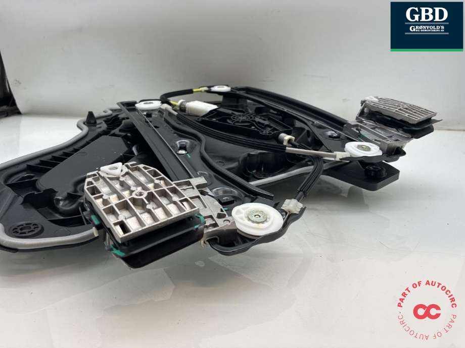 Ruteheis venstre bak til Tesla Model Y 2024-->> (Type II) (2005480-00-A|)