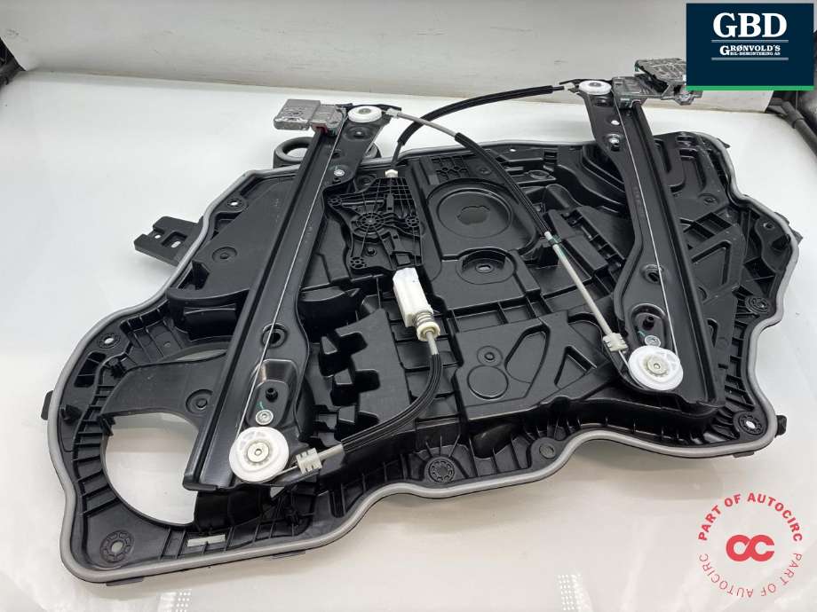 Ruteheis venstre foran til Tesla Model Y 2024-->> (Type II)  (2005484-00-A|)
