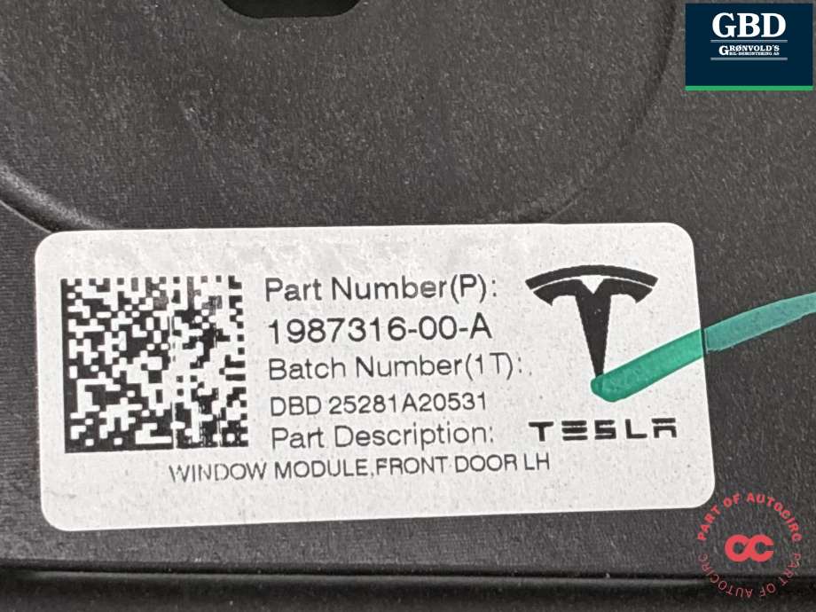 Ruteheis venstre foran til Tesla Model Y 2024-->> (Type II)  (2005484-00-A|)