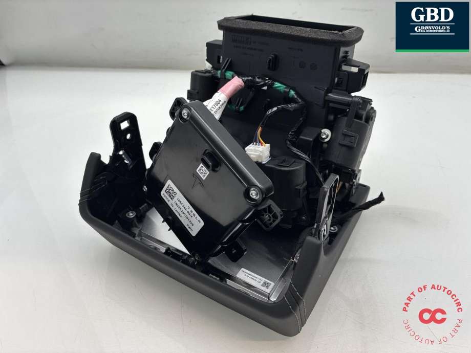 Varmeapparat betjening bak til Tesla Model Y 2024-->> (Type II) (1875931-00-D|1743022-00-C|1855541-00-F)