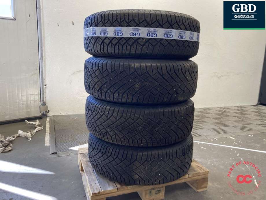 Hjulsett aluminium vinter til Audi Q5 2012-2017 (Type I, Fase 2) (CONTINENTAL PIGGFRI|VIKING CONTACT 7 PROD 2023|235/65R17|E7JX17 ET37)