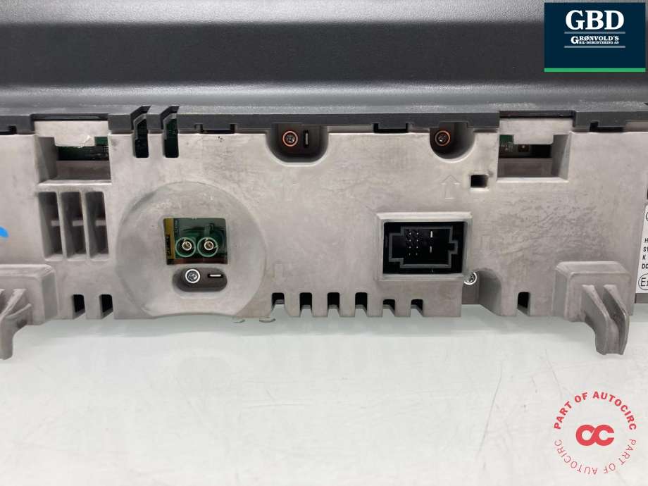 Multimedia display (MCU - Media Controller Unit) til Mercedes EQC 2019-->>  (A 247 900 82 11|A 247 900 71 04|)