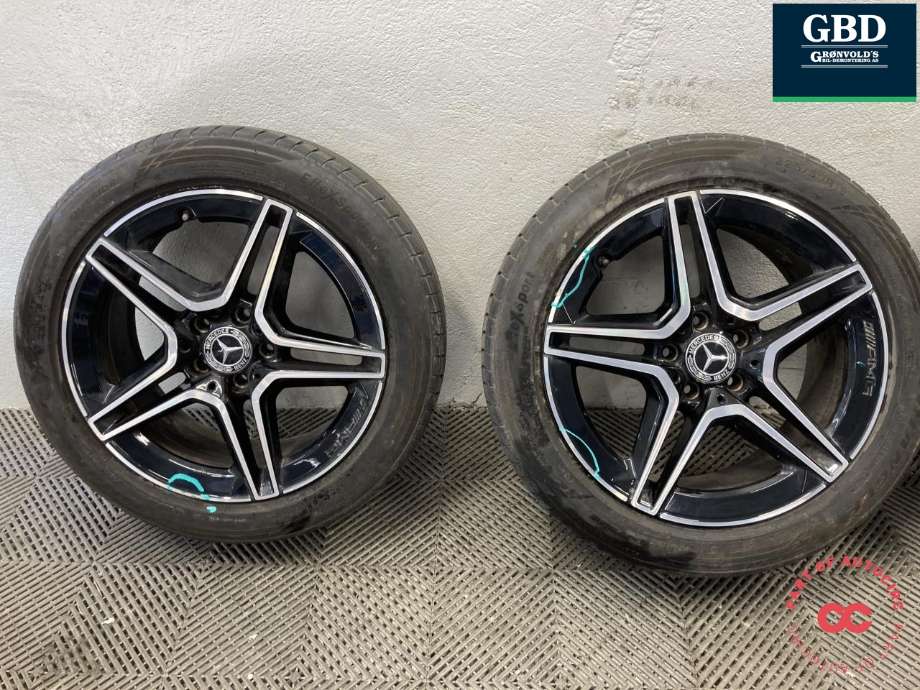 Hjulsett aluminium sommer til Mercedes E-Klasse 2016-2023 (W213) (W213) (TRIANGLE EFFEKTSPORT|245/45R16 PROD 23|9JX18H2-N ET 49|)