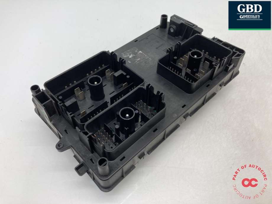 Sikringsboks til Opel Insignia A 2009-2014 (13222781|529050199|)