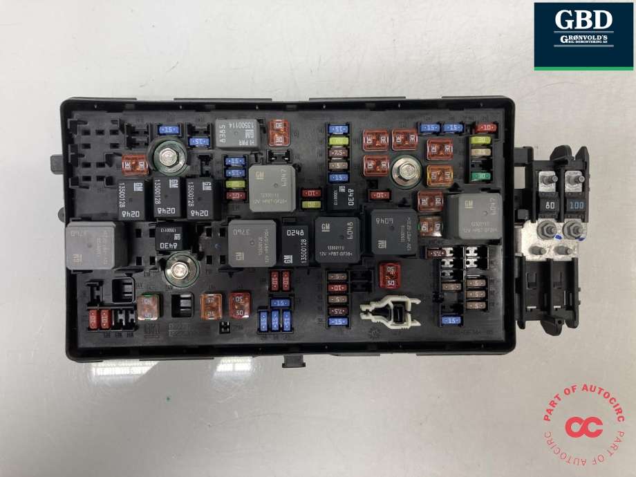 Sikringsboks til Opel Insignia A 2009-2014 (13222781|529050199|)
