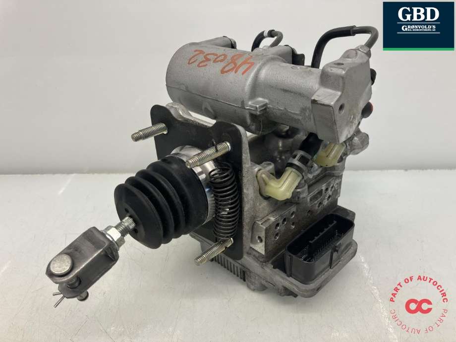 ABS sentral til Toyota Auris, 2015-2019 (Type II, Fase 2)  (4705012160)