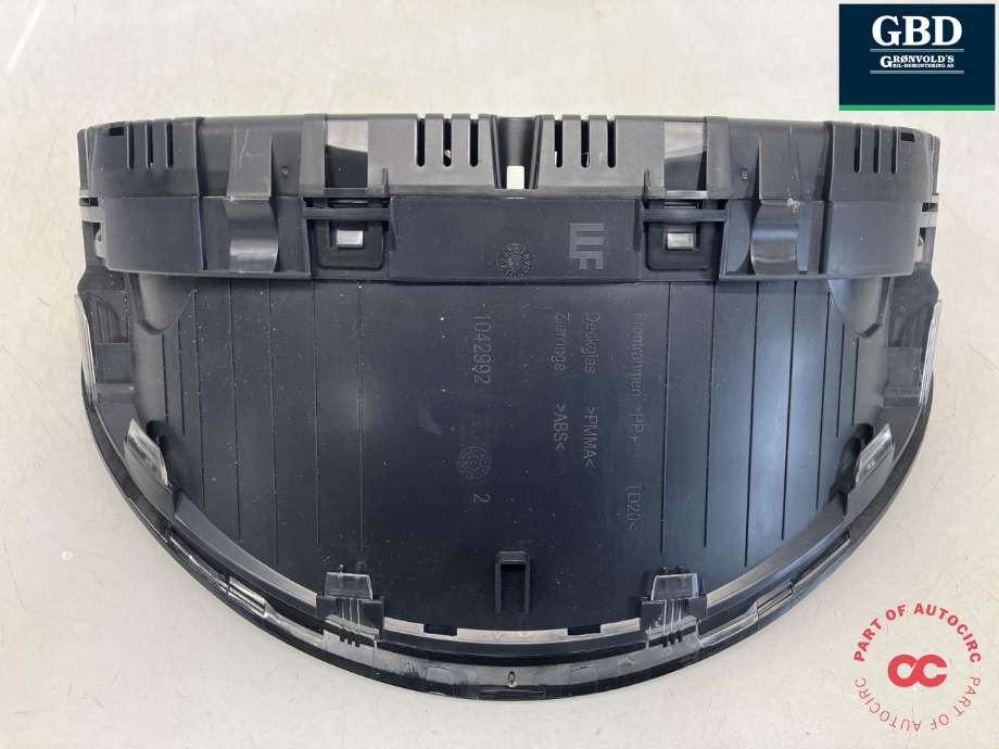 Instrumentpanel til Mercedes Sprinter 2013-2018 (Fase 2) (906) (906) (A 906 900 79 03|A 906 901 54 01|A 906 902 10 02)