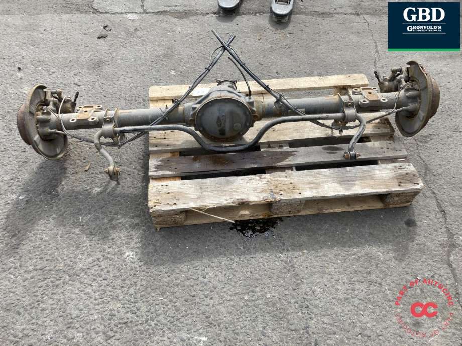 Bakaksel til Mercedes Sprinter 2013-2018 (Fase 2) (906) (906) (A 906 350 24 04|741423Z932694|)