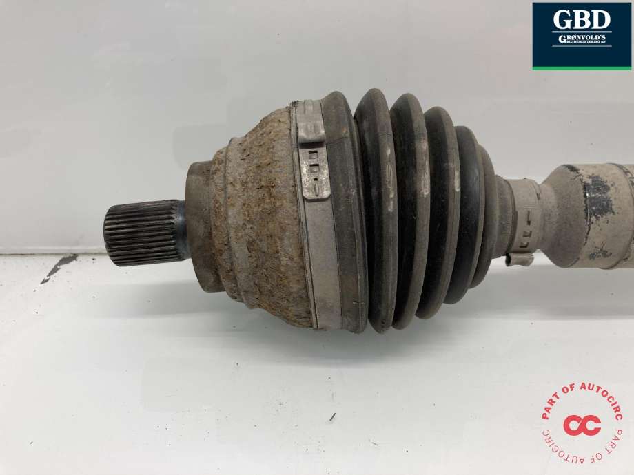 Drivaksel høyre foran, bensin/automat til Audi A3 2016-2020 (Type III, Fase 2)  (5Q0 407 272 FP|5Q0 407 272 DK|5Q0 407 762 SX)
