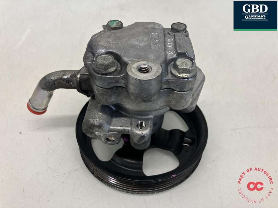 Servo pumpe mekanisk til Mitsubishi L200 2015-2019 (Type V, Fase 1) (KYB|4450A238|9100-0735|8206B3)