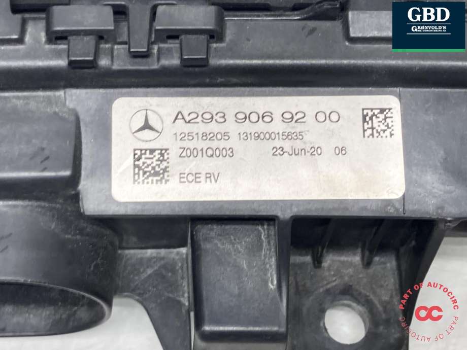 Frontlykt midtre til Mercedes EQC 2019-->>  (|A 293 906 92 00)