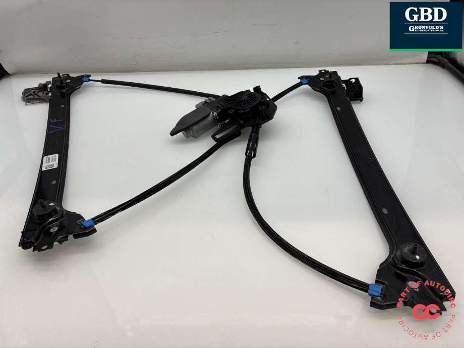 Ruteheis venstre foran til Tesla Model X 2016-->>  (1028818-00-F|402773H 100624 133807 2T13|)