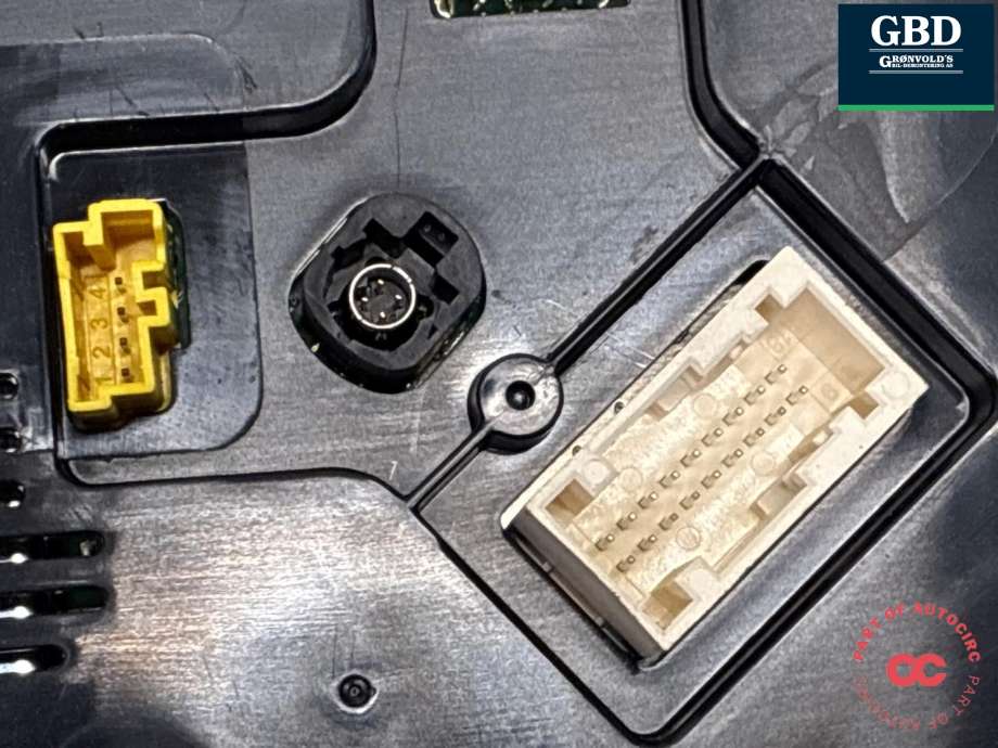 Instrumentpanel til DS DS7 Crossback 2018-->> (|555 00 353 01 01)