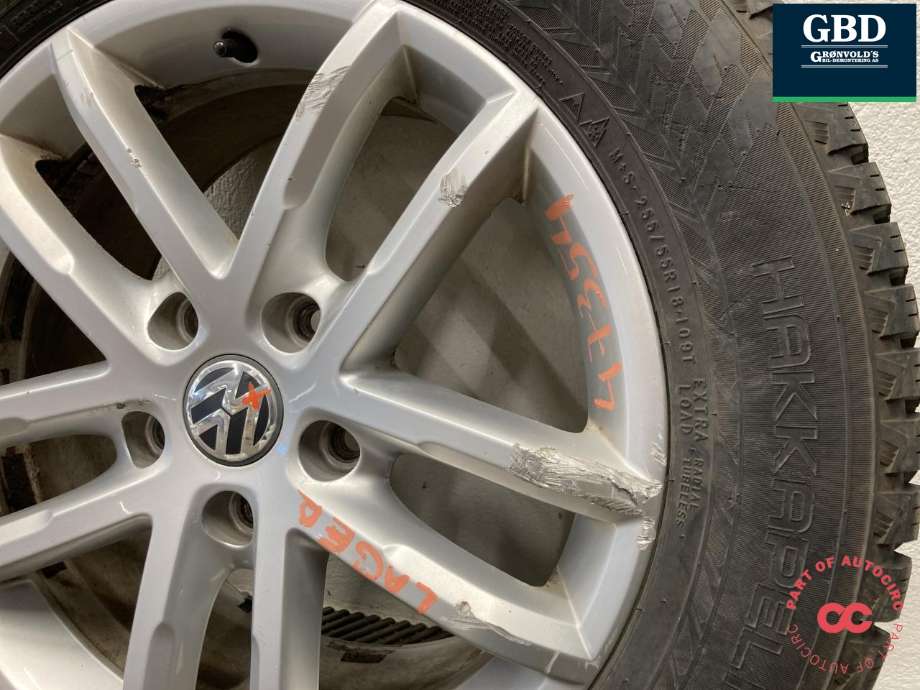 Hjulsett aluminium vinter til VW Touareg 2010-2018 (Type II)  (NOKIAN TYRES PIGGDEKK|HAKKAPELIITA 10 SUV|255/55R18 PROD 24  8.1 MM|8.0JX18H2  ET53)