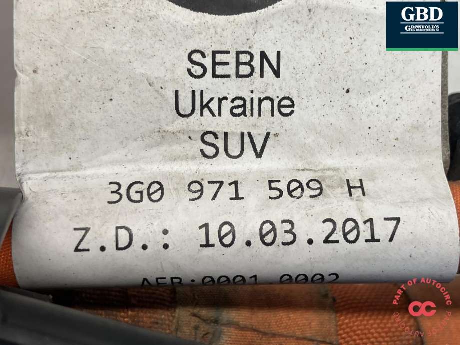 Batterilader inntak/luke til VW Passat 2015-2019 (Fase 1) (B8) (B8) (KUSTER||12E 915 951 D|3G0 971 509 H)