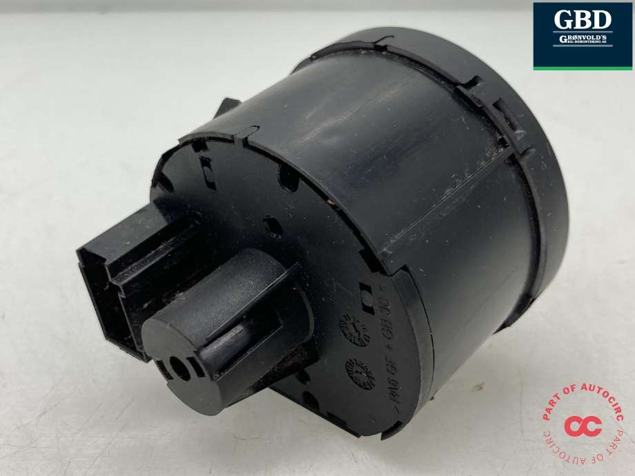 Bryter lys til VW Caddy 2015-2020 (Type III, Fase 3)  (3C8 941 431 A  XSH|1K0941431 BM|)