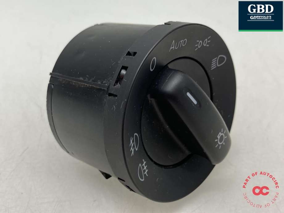 Bryter lys til VW Caddy 2015-2020 (Type III, Fase 3)  (3C8 941 431 A  XSH|1K0941431 BM|)