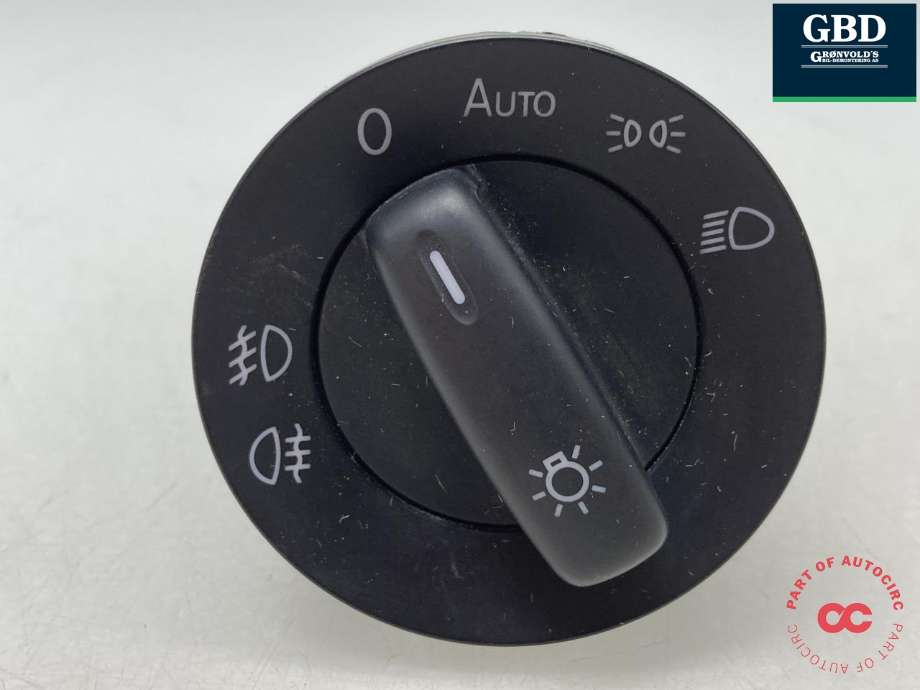 Bryter lys til VW Caddy 2015-2020 (Type III, Fase 3)  (3C8 941 431 A  XSH|1K0941431 BM|)