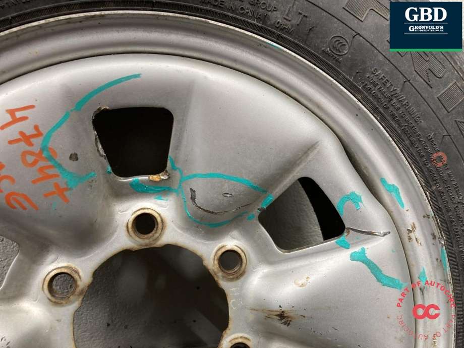 Hjulsett stål sommer til Toyota Hiace 2007-2012 (Fase 3)  (TRIANGLE|CONNEX VAN TV701|195/70R15C| 7 MM|PROD 25)