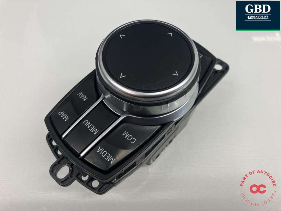 Bilstereo navigasjon betjeningspanel til BMW X5 2013-2018 (F15) (F15) (65 82 9 866 964|192263 10|)
