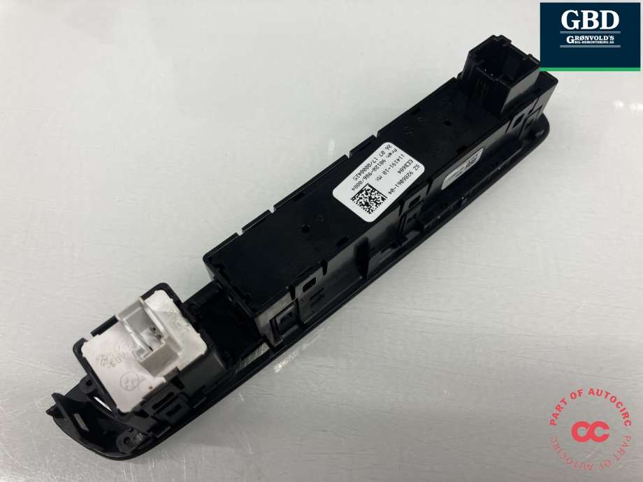 Bryter Antispinn til BMW X5 2013-2018 (F15) (F15) (9 286 061|114191-10|)