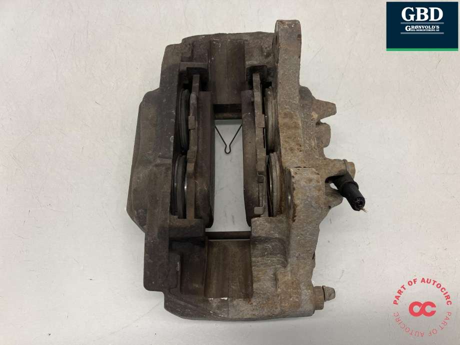 Bremsecaliper venstre foran til Mitsubishi Pajero 2007-2016 (Type IV, Fase 1)  (4605B705|)