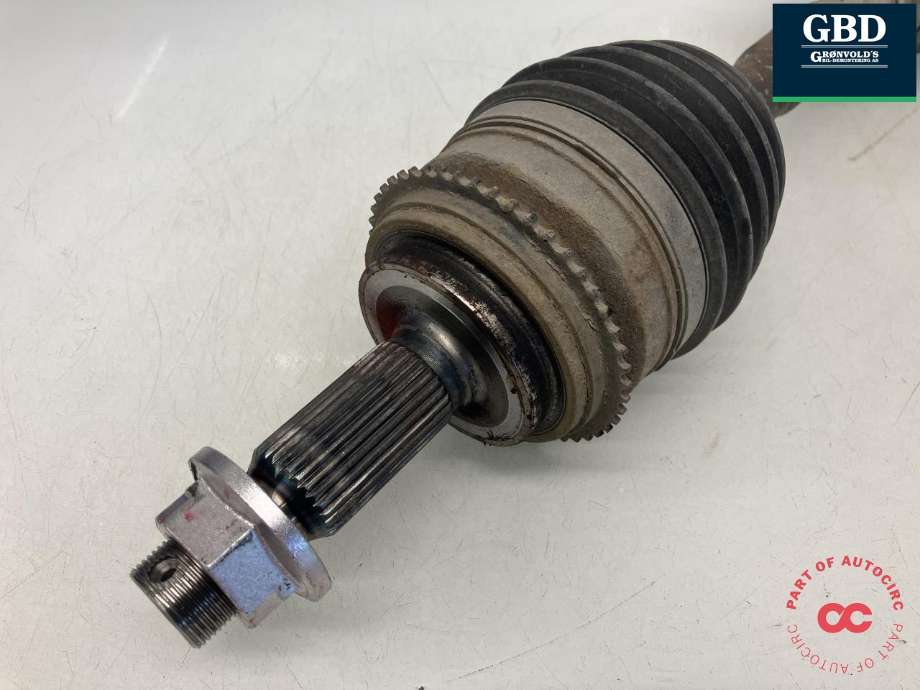 Drivaksel venstre foran, diesel/automat til Mitsubishi Pajero 2007-2016 (Type IV, Fase 1) (3815A199|)
