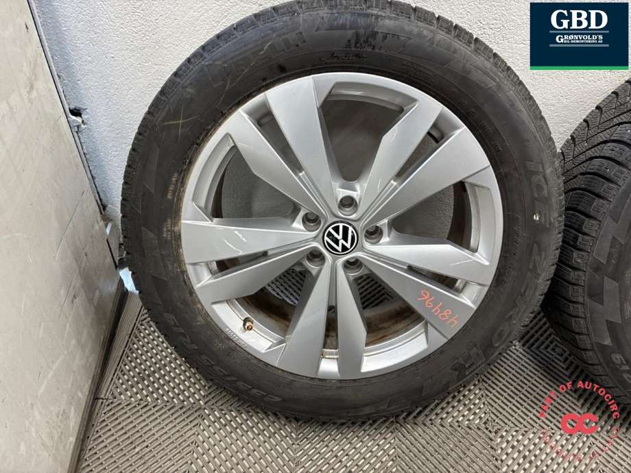 Hjulsett aluminium vinter til VW ID.4 2020-->> (PIRELLI PIGGFRI|ICE ZERO R PROD 20|235/55R19 5.5-6.6MM|8JX19H2 ET 45)