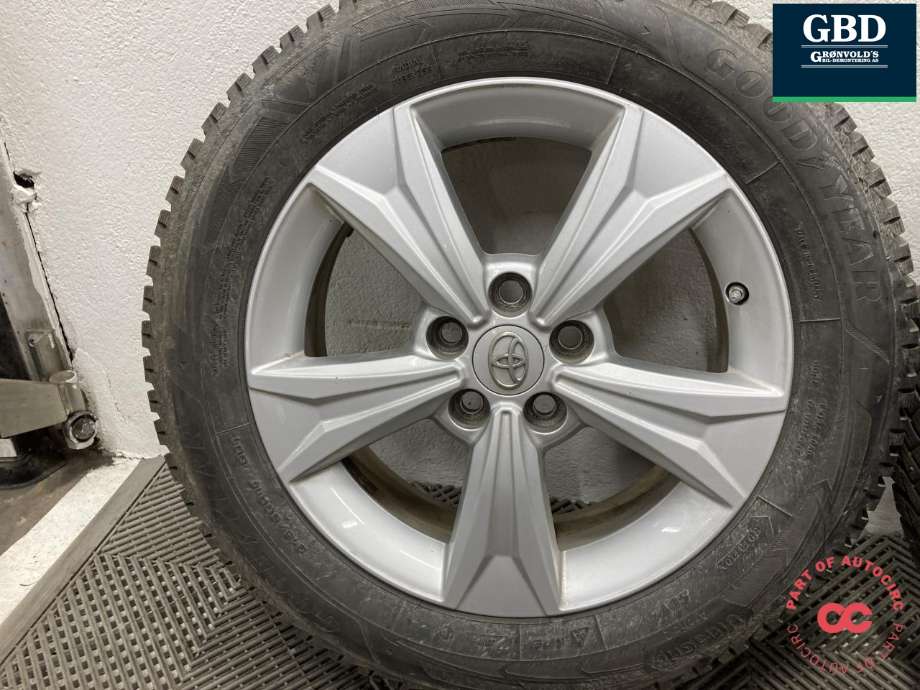 Hjulsett aluminium vinter til Toyota C-HR 2016-->> (GOOGYEAR PIGG|ULTRA GRIP PROD 24|215/60R17 8.3-9.6 MM|17X6.5J ET 45)