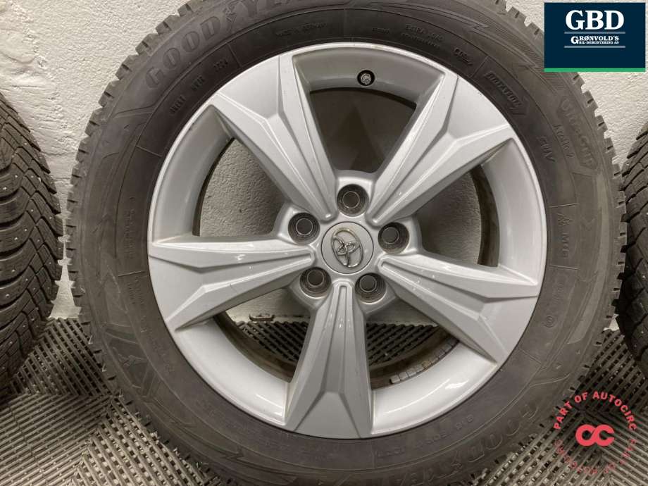 Hjulsett aluminium vinter til Toyota C-HR 2016-->> (GOOGYEAR PIGG|ULTRA GRIP PROD 24|215/60R17 8.3-9.6 MM|17X6.5J ET 45)