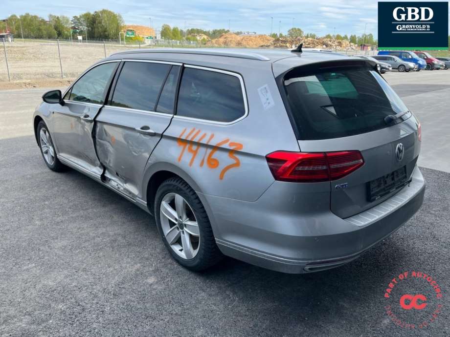 VW Passat, 2015-2019 (B8, Fase 1) (3Q0 615 424 B)