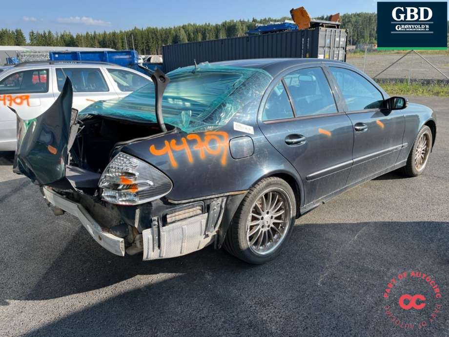 Mercedes E-Klasse 2002-2006 (Fase 1) (W211) (W211), Motorkode: M113.969, Girkassekode: A 220 270 38 00