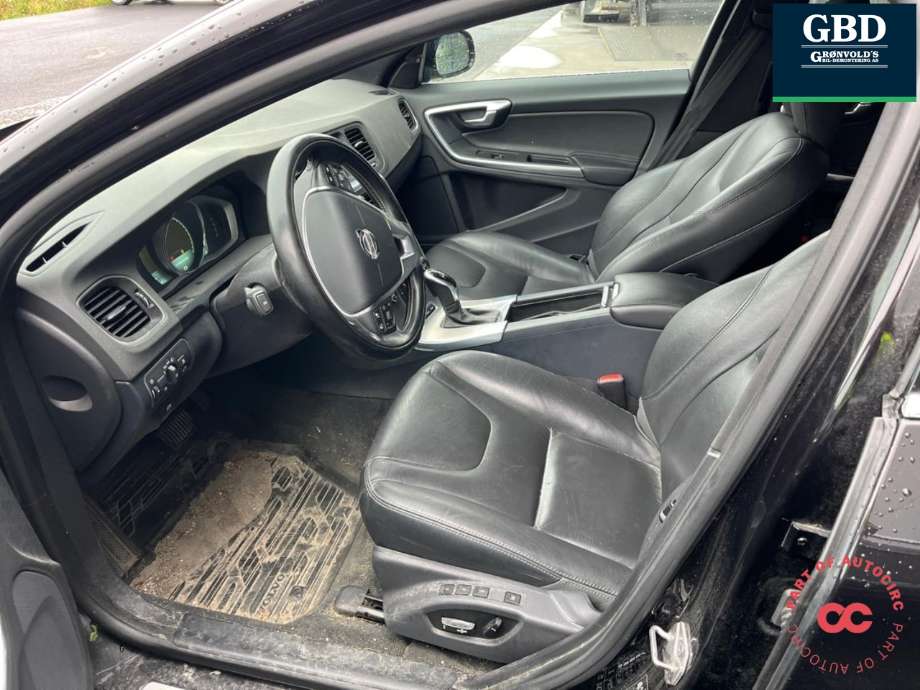 Volvo V60/V60 CC 2013-2018 (Type I, Fase 2) , Motorkode: D82PHEV, Girkassekode: 36050600