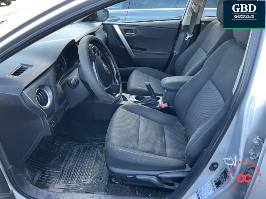 Toyota Auris 2013-2015 (Type II, Fase 1) , Motorkode: 2ZR-FXE, Girkassekode: 3090047063