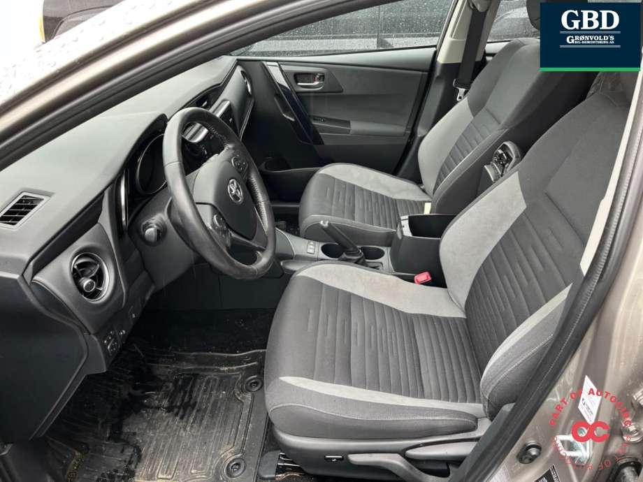 Toyota Auris 2015-2019 (Type II, Fase 2) , Motorkode: 2ZR-FXE, Girkassekode: 3090047064