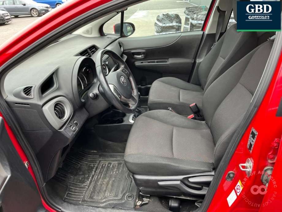 Toyota Yaris 2012-2014 (Type III, Fase 1) delebil , Motorkode: 1NR-FE, Girkassekode: 303000D200