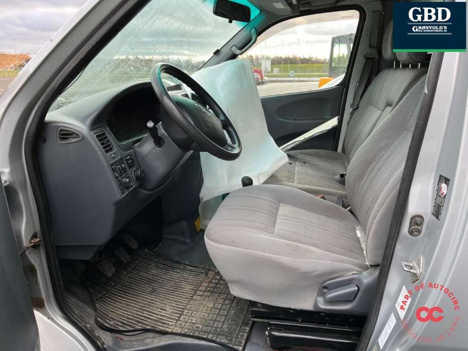 Toyota Hiace 2007-2012 (Fase 3) , Motorkode: 2KD-FTV, Girkassekode: 3303026A60