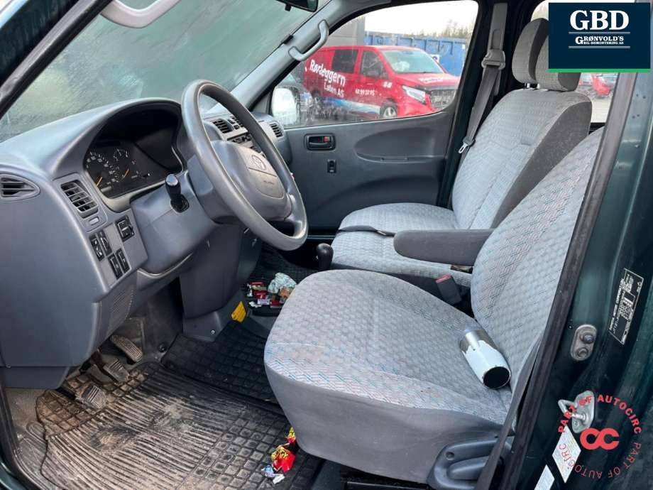 Toyota Hiace 2001-2006 (Fase 2) , Motorkode: 2KD-FTV, Girkassekode: 330302F280