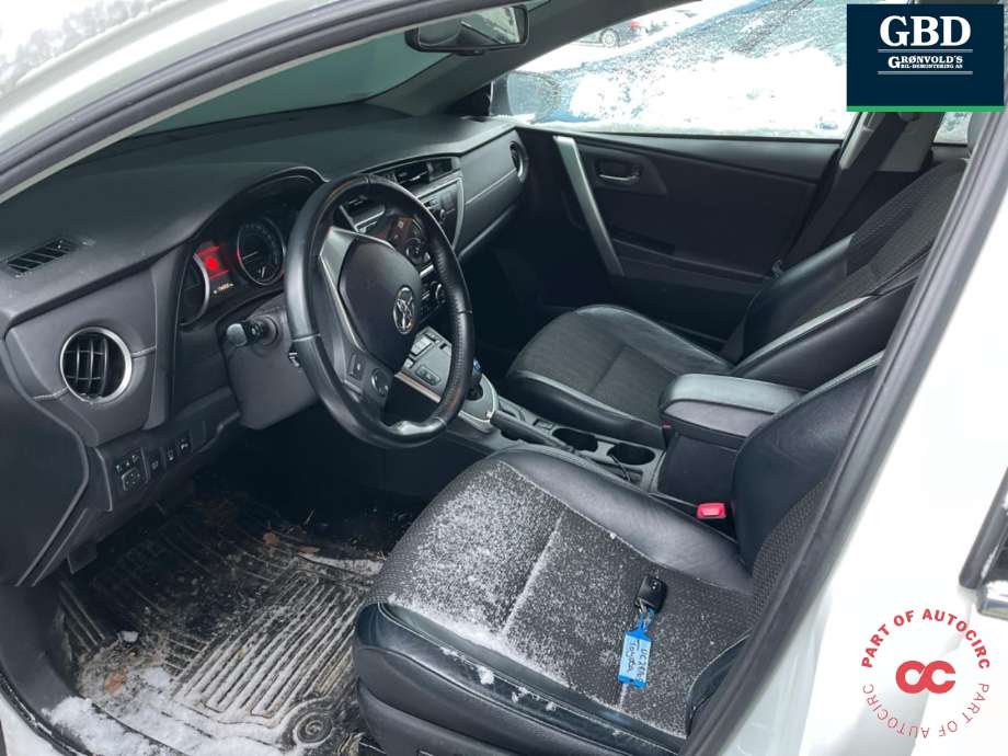 Toyota Auris 2013-2015 (Type II, Fase 1) , Motorkode: 2ZR-FXE, Girkassekode: 3090047063