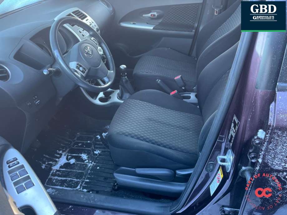 Toyota Urban Cruiser 2009-2014 , Motorkode: 1NR-FE, Girkassekode: 3030052670
